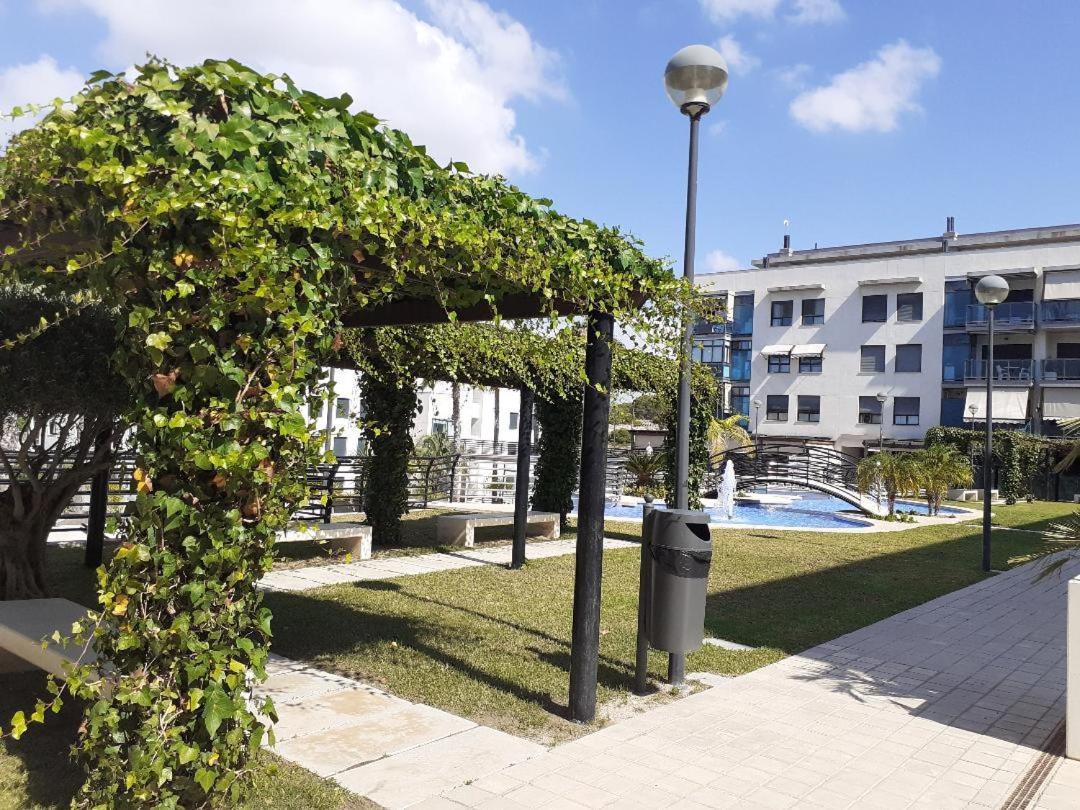 Bajo En Residencial La Bahia Appartement Santa Pola Buitenkant foto